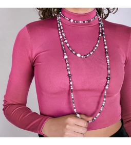 Mit mivel viseljünk? A színek szerepe a kiegészítőkben