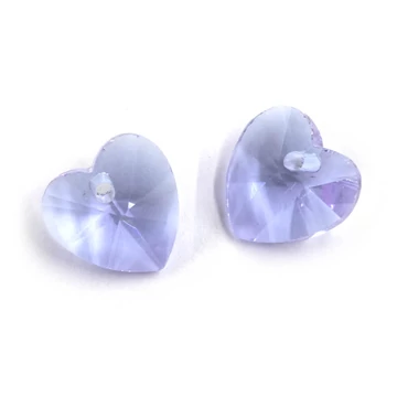 Üveg charm, szív forma,mindkét oldalon fúrt, fazettált, v. lila, 10x10 mm (2 db)