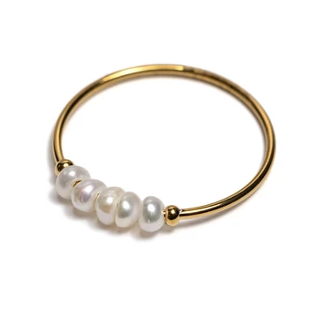 Nemesacél tenyésztett gyöngyös gyűrű, arany szín, kb. 17 mm