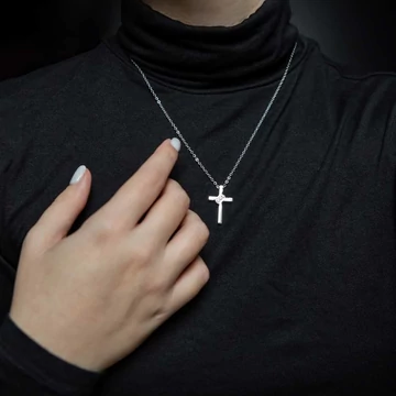 Nemesacél nyaklánc ezüst színű, 3 köves kereszt medállal lánchosszabbítóval, 39+5 cm