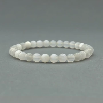 Szelenit gumis ásvány karkötő, kb. 6 mm