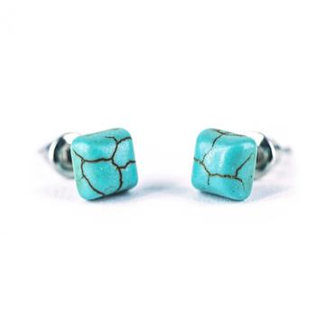 Türkinit cabochon fülbevaló, 6x6 mm
