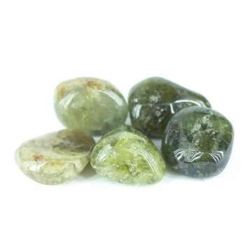 Grossular (zöld gránát) marokkő