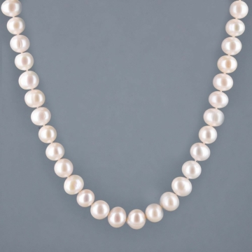 Kerek (fehér) tenyésztett gyöngy nyaklánc acél szerelékkel, 9-10 mm, kb. 45 cm