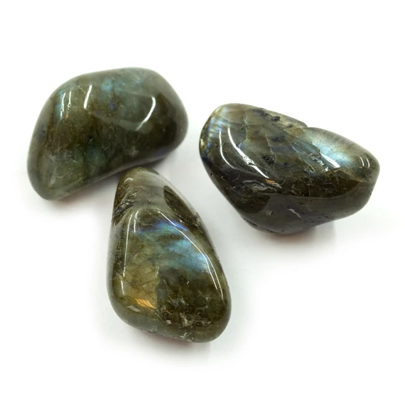 Labradorit marokkő, szárm. hely: Madagaszkár, 3-5 cm