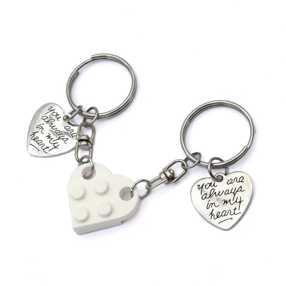 Páros kulcstartó, legó fazon, fehér színű