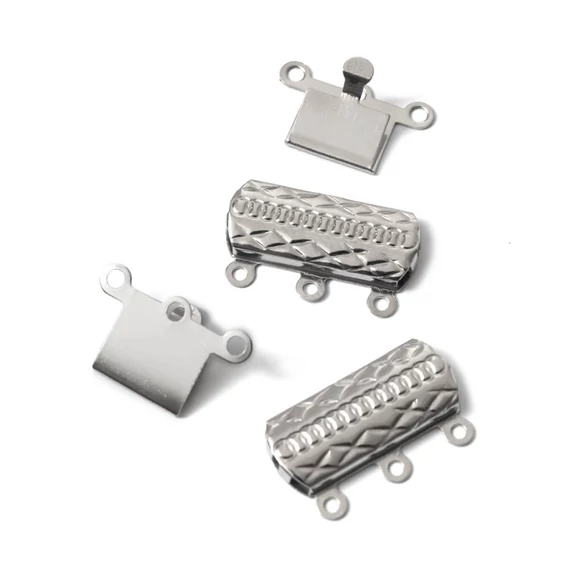 Nemesacél kapocs, 3 soros, tégla forma,  3soros mintás, ezüst szín, 19x16 mm (2 db)