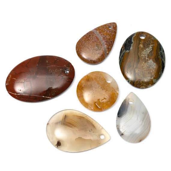 Fúrt medál, vegyes ásvány, vegyes méret