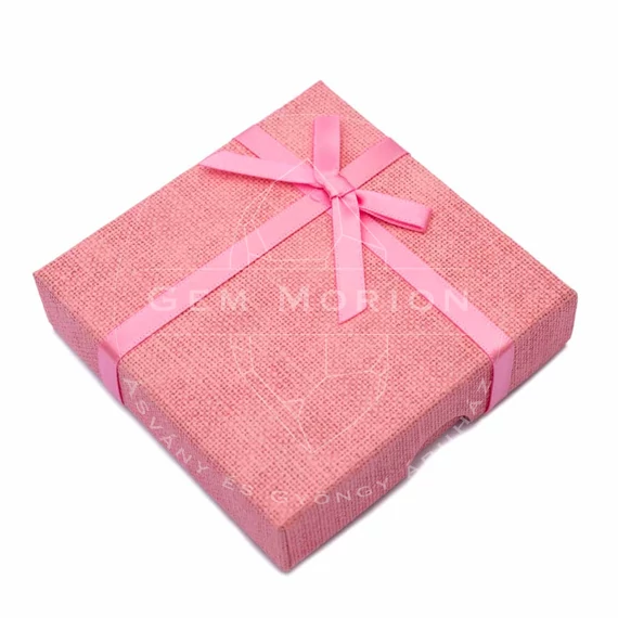 Díszdoboz fekete selyembéléssel, rózsaszín, rózsaszín masnis, karton, 9x9 cm