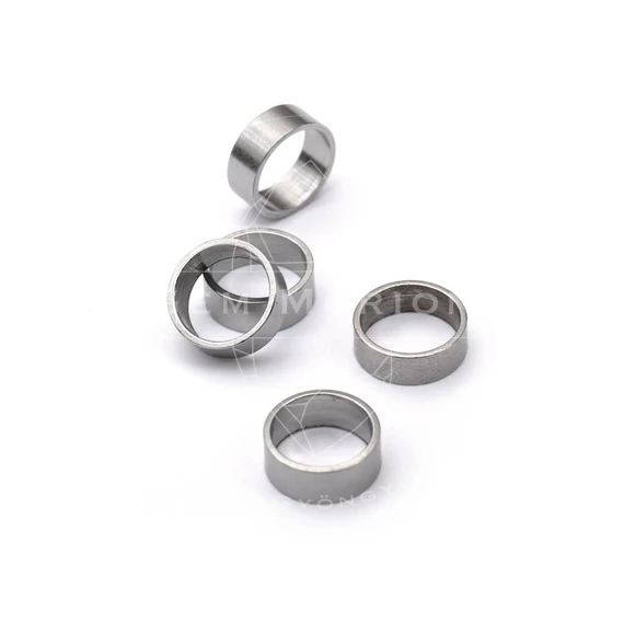Nemesacél keskeny henger köztes dísz, 6 mm (5 db)