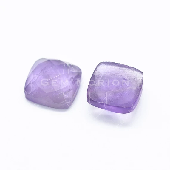 Ametiszt cabochon kő, négyzet, fazettált, 8x8x3,5 mm, 2 db