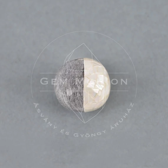 Bölényszarv kagylóberakásos (fehér) golyós gyöngy, 15 mm (1 db)
