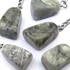 Kép 1/2 - Nefrit jade kulcstartó (nagyobb)